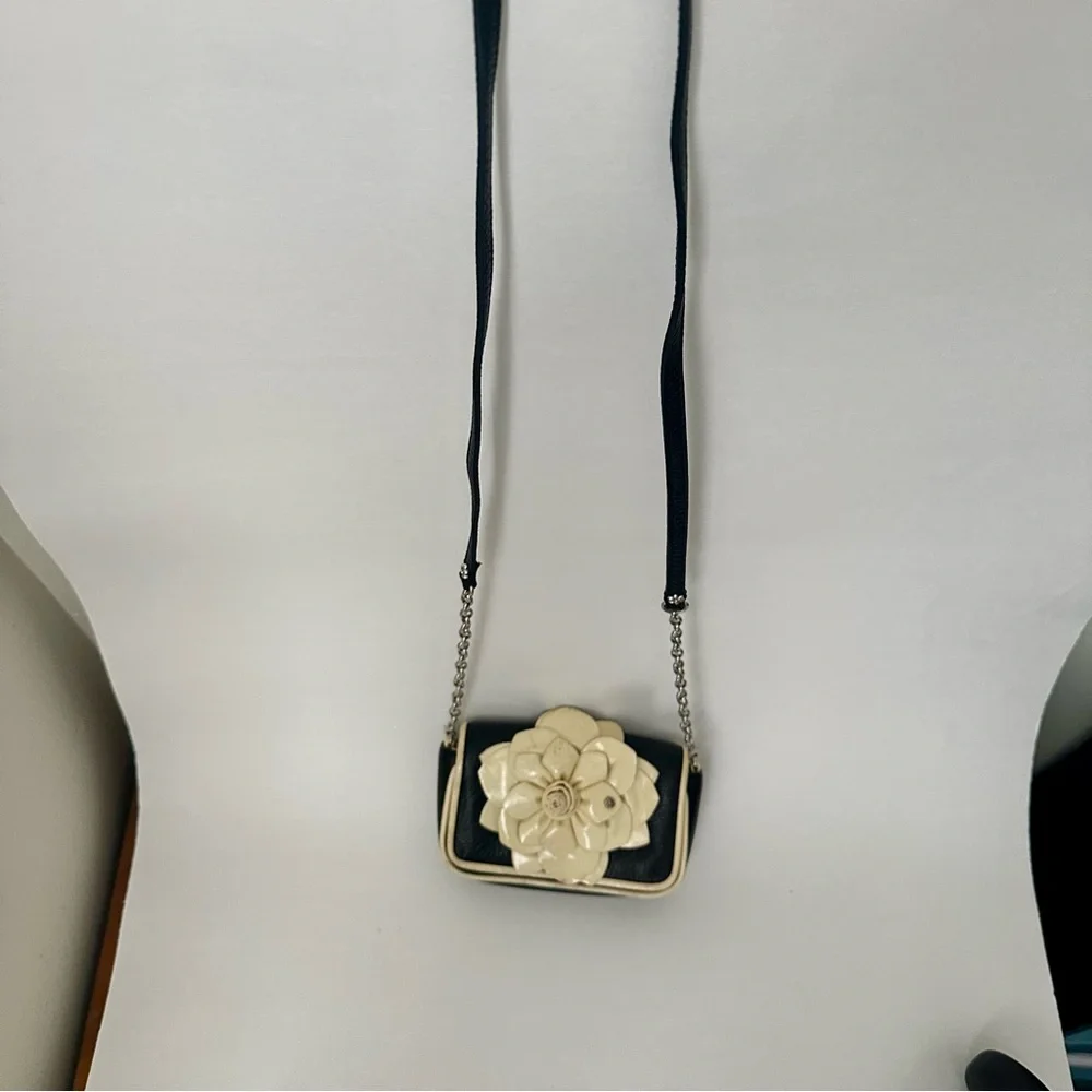 Vintage Brighton Leather Mini Stitched Flower Adjustable Crossbody Purse - Picture 2 of 16